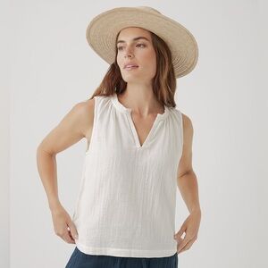 Pact Coastal Double Gauze Ruffle Tank (Women’s M, sea salt)